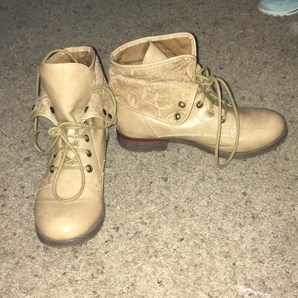 Hipster boots!